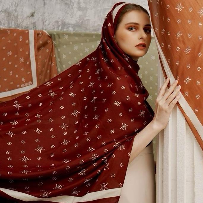 KHANAAN + PASHMINA MONOGRAM + MAROON