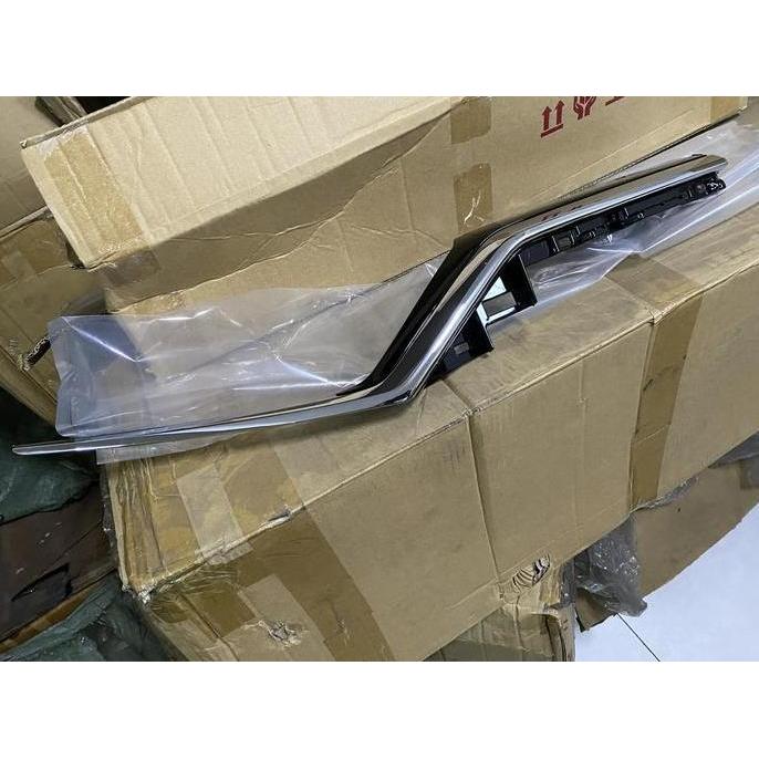 List Chrome Grill garnish CRV RW turbo gen5 facelift 2021 - 2022