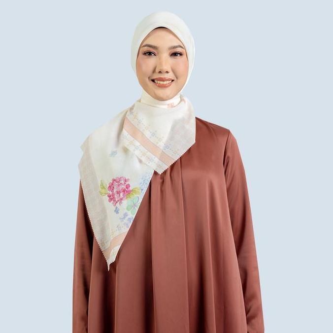 Promo [New Arrival] Elzatta Hijab Jilbab Segi Empat Scarf Premium Obelia Hydrangea Cod