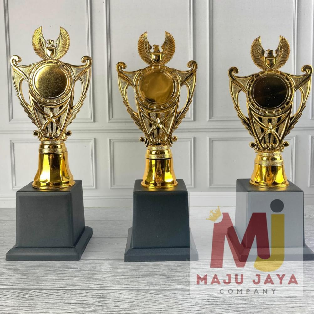 Piala Set Juara 1,2,3 / Piala Figur Set Murah Juara 1,2,3