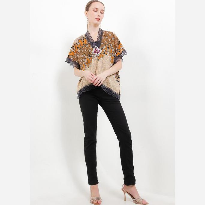 LUIRE by Raden Sirait Cardinarasti Batik Wanita Coklat