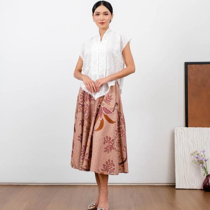 Holy Peony Zinnia Outer Vest Brokat Lace Wanita Tanpa Lengan Rompi