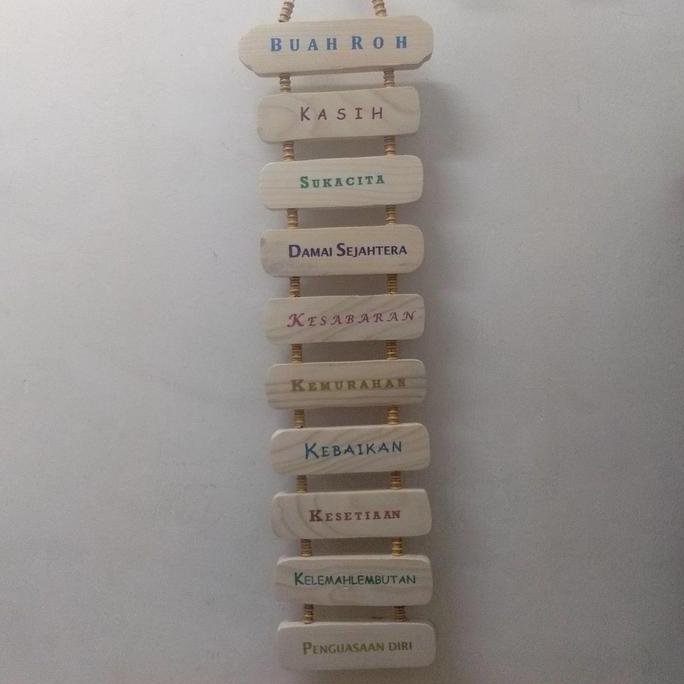hiasan dinding rohani buah roh bahan kayu