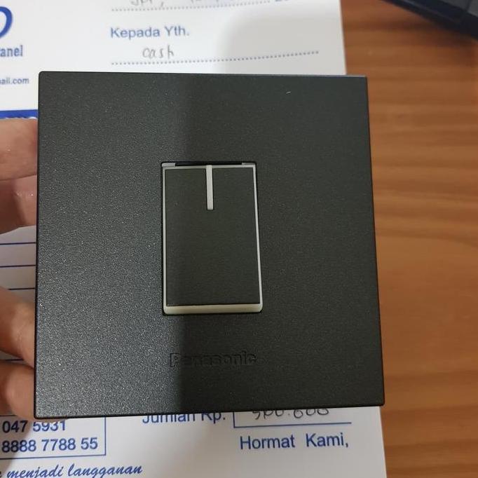 SAKLAR ENGKEL HOTEL MATA KECIL HITAM PANASONIC STYLE