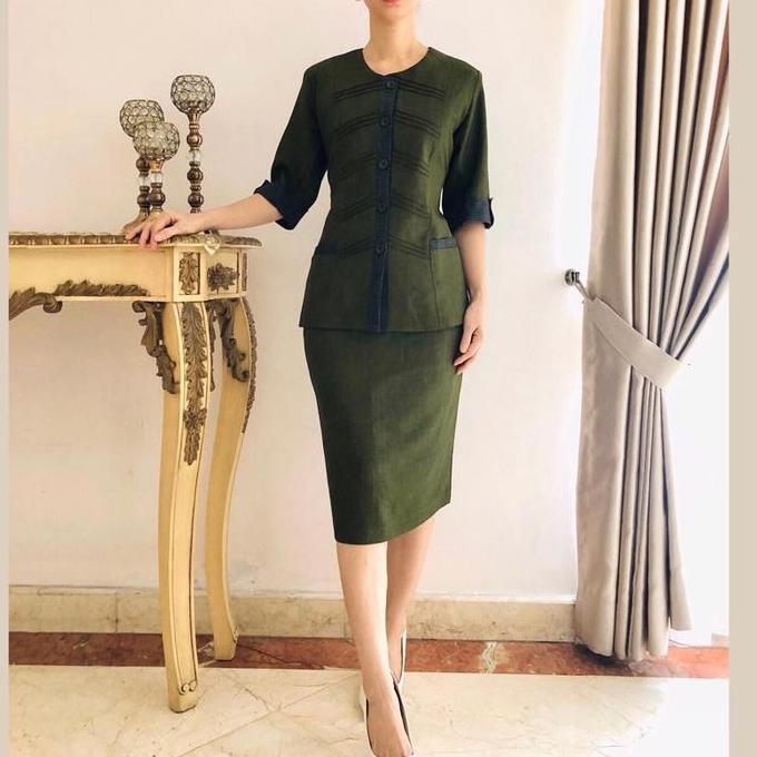 Setelan Blazer Wanita Kekinian. Setelan blazer wanita kantoran. Setelan nlazer wanita rok