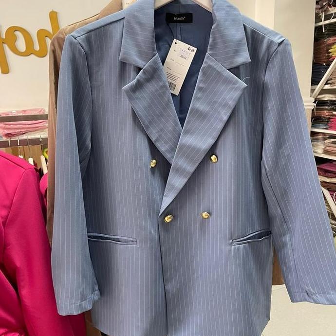 Blazer Wanita Stripe Hitam Putih Oversize Blanik x Merry Chrisnatalia