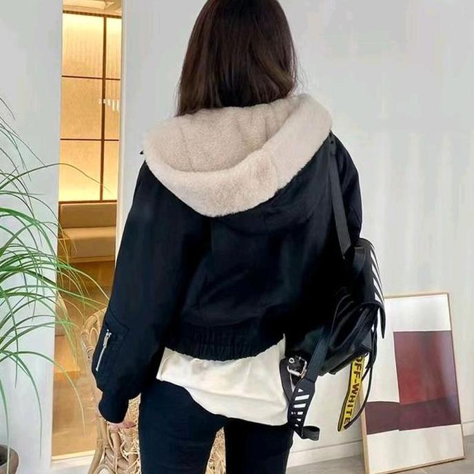 Dans - jacket parasut wanita daleman bulu shea/ jacket wanita/ jaket bulu/ jacket crop