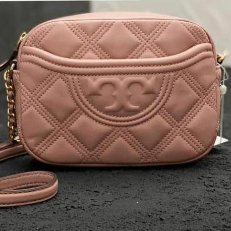 tory burch fleming soft camera