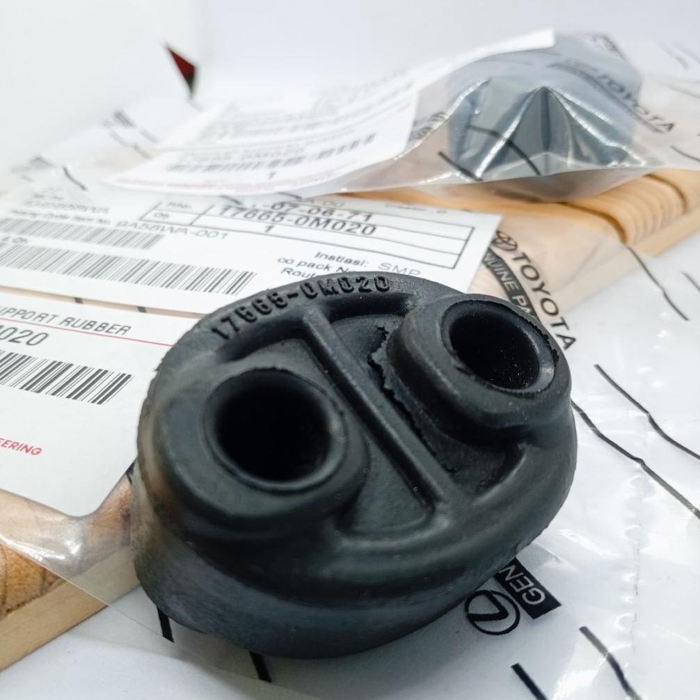 Karet Gantungan Knalpot Mobil Toyota  17565-0M020 Toyota Avanza Xenia Rush Terios Veloz Alya Agya ca