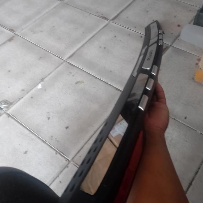 Sill Plate Belakang Mobil Rush 2022-2025+ Reflektor High Quality