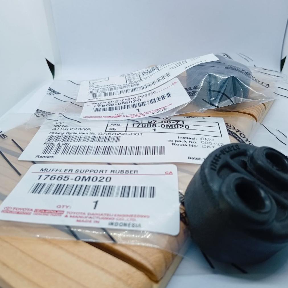 Karet Gantungan Knalpot Mobil Toyota  17565-0M020 Toyota Avanza Xenia Rush Terios Veloz Alya Agya ca