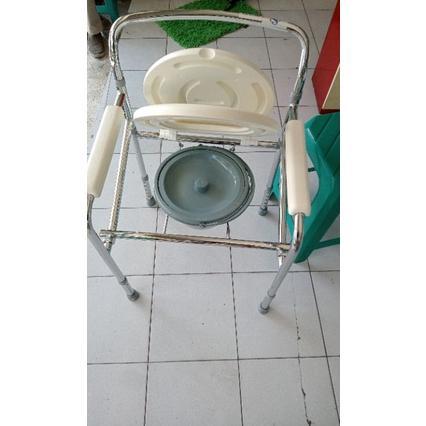 Kursi BAB / Kursi Toilet Untuk Lansia / Kursi Toilet BAB Portable
