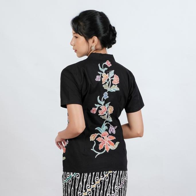 Kebaya Batik Encim Malia Lengan Pendek Katun Hitam