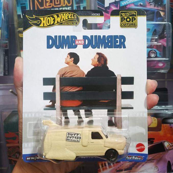 Hot Wheels Premium Dumb and Dumber Mutt Cutts Van Pop Culture Series