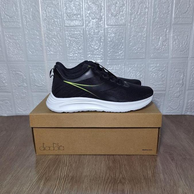Sepatu Running Diadora Michael Black Original