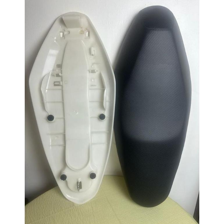 Jok Motor Mio M3 Kulit Karbon Fiber Putih