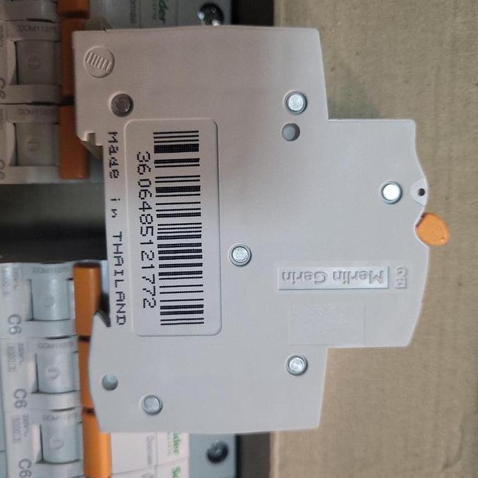 Diskon Mcb Domae Merlin Gerin C 6A 1Phase 4.5Ka Dom11340Sni
