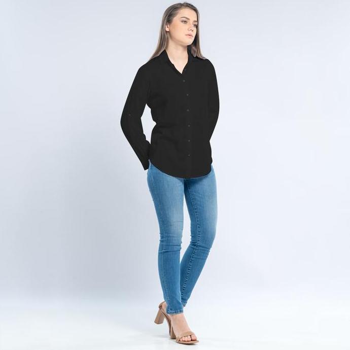 C2 Izzora Black Kemeja Casual Wanita