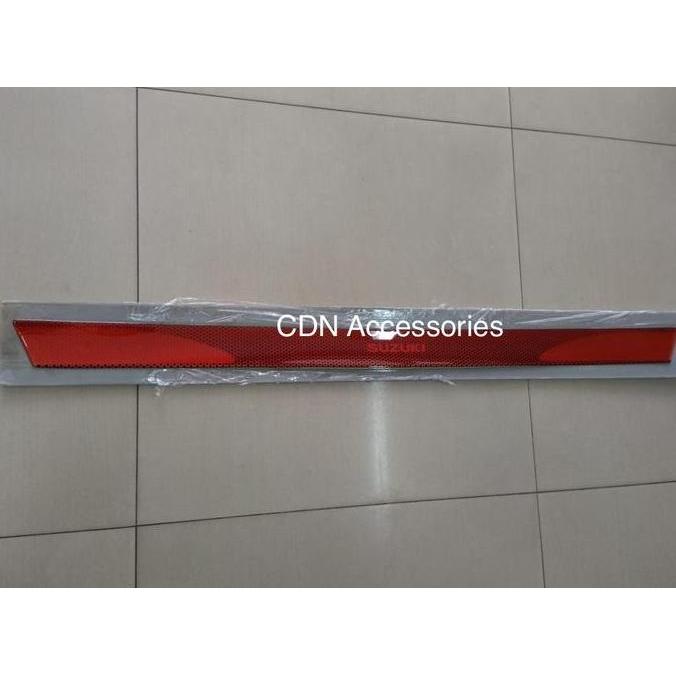 Rear Garnish Suzuki Swift Gen 1/Reflektor Suzuki Swift/Garnish Swift