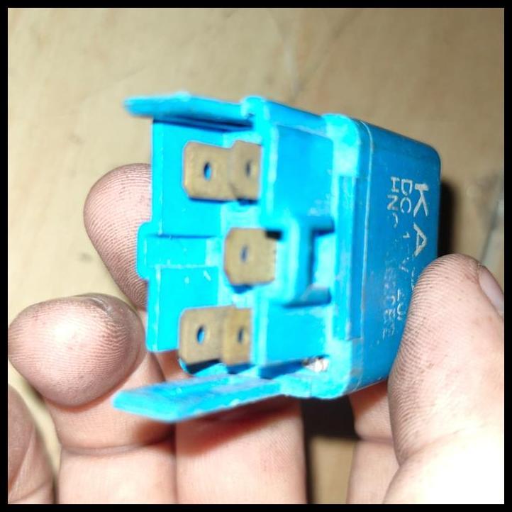 DISKON MAZDA GENUINE PARTS RELAY FAN MAZDA 323 FAMILIA KA3267720 