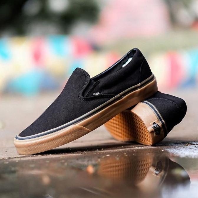 Sepatu Vans Slip On Hitam Gum Sole Sneakers Pria Wanita Anak Orinal
