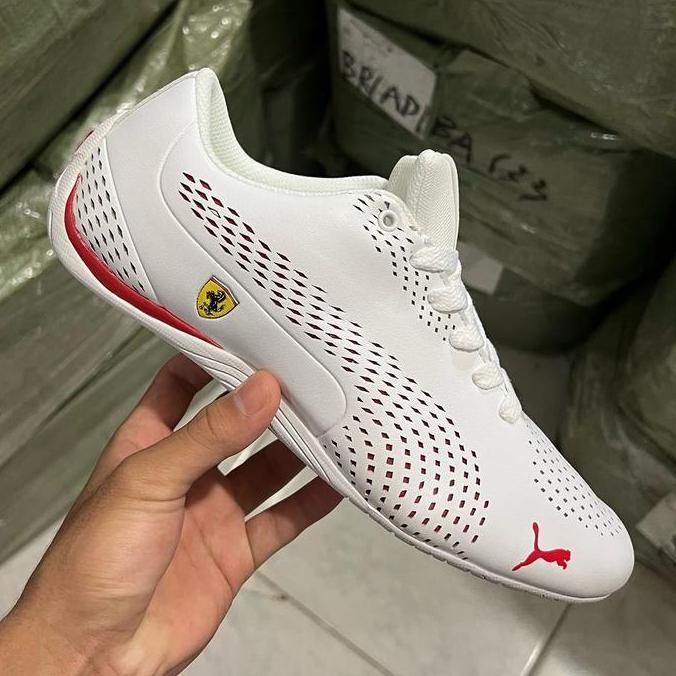 Sepatu Puma Scuderia Ferrari Drift Cat 5 - White/Red
