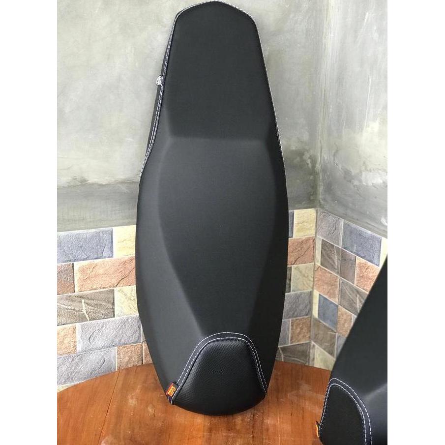 jok beat esp beat fi  road race doubleseat bahan kulit mbtech jok motor