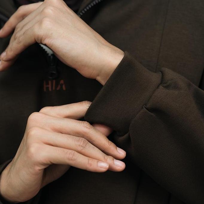 HIA Everywear Nomi Half Zip Sport Sweater Brown Oversize Fit Olahraga Running Gym Padel Tennis Jaket