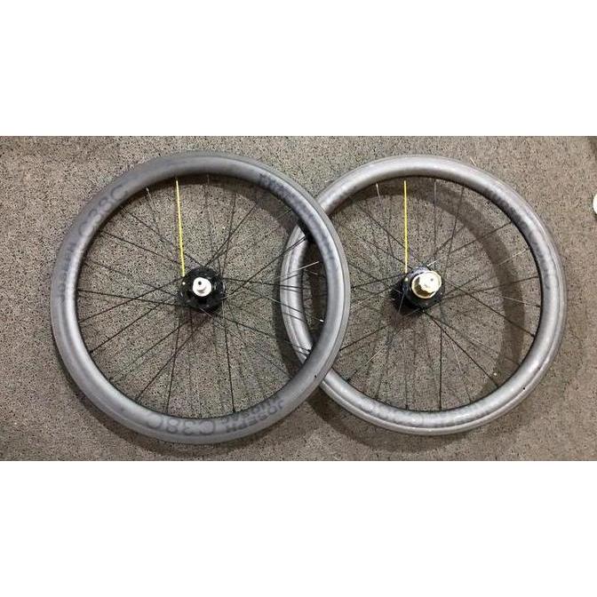 TERBARU Joseph Kuosac C38C 20" Carbon Wheelset 451 - Black Decal/1 Yellow Spok BISA GRAB
