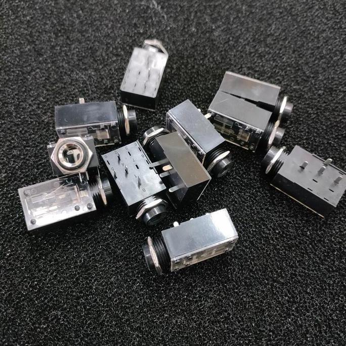 Soket akai Input bahan plastik Soket Akai model kotak Soket akai mono