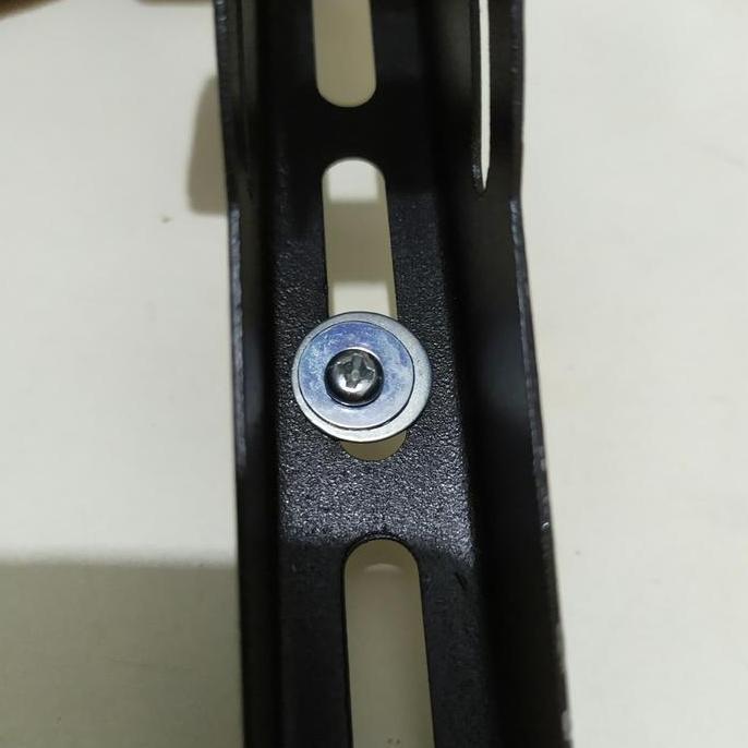 Bracket TV LED 32" Bonus Baut Xiaomi Mi TV 4 32inch