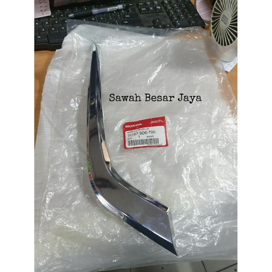 List Lis Moulding Garnish Chrome Grille Grill Gril Depan Honda Accord Cm5 2003 2004 2005 Original Pr