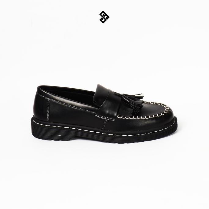 Kakikaki- Sepatu Pria Loafers Docmart Sepatu Slip On Pria Sepatu Hitam Cowok Sepatu Pria Slip On Loa