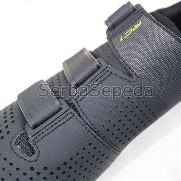 Sepatu Sepeda Roadbike Shimano Sepatu Rc100