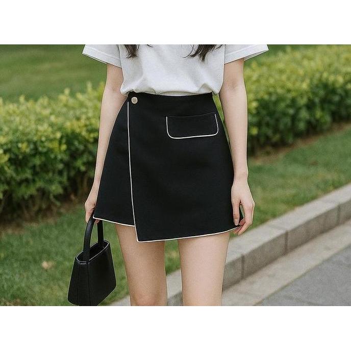 Yurima- Rok Celana List Wanita / Rok Celana Bahan Scuba