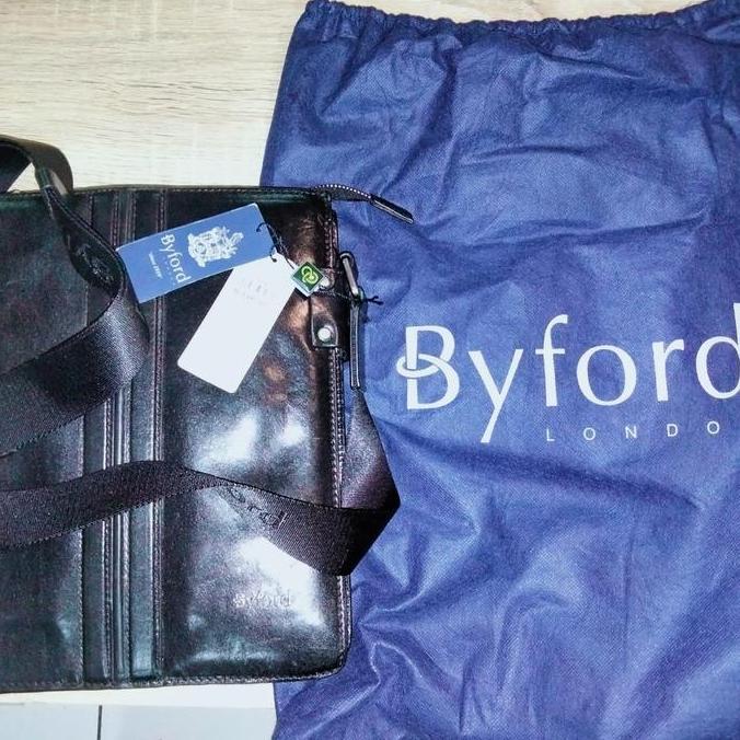 Tas Auth byford
