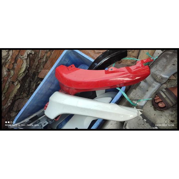 TERLARIS AKSESORIS ADD ON AERO KIT VARIASI MODIFIKASI BODYKIT YARIS 2010 2011 T 