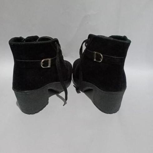 Viral  Sepatu Boots Wanita Cewek Korea Boot Cewe Hiking Import Kekinian Wanita Murah Keren Terbaru B