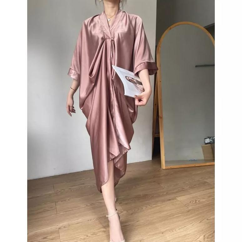 TERMURAH [ NABILA ] FASHION MUSLIM KAFTAN SATIN // ATASAN WANITA // BAJU CASUAL // BAJU MUSLIM KEKIN