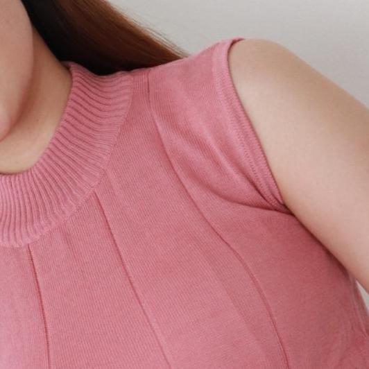 Bisakok- Ais | Turtleneck Sania- Knit Baju Rajut Wanita - Atasan Inner Manset Rajut Buntung Tanpa Le