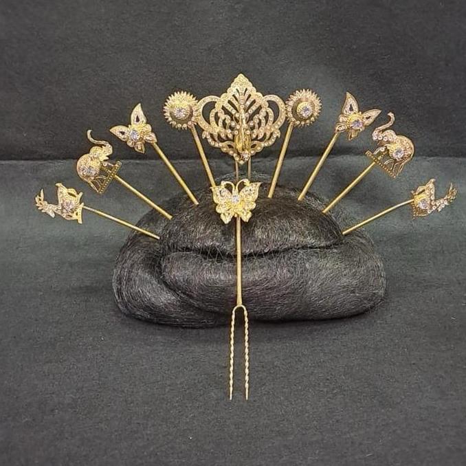 Perhiasan set alas alasan dodotan