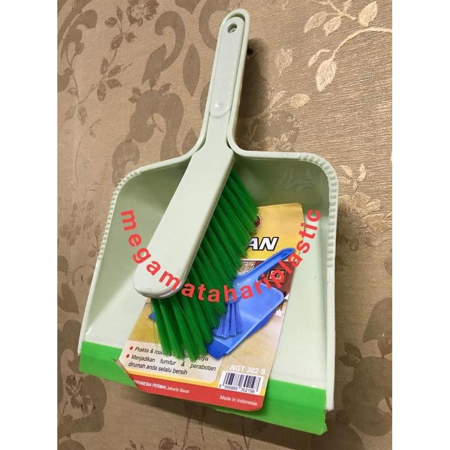 Langsungbersih- Pengki + Sapu Sikat Set Mini 302S Nagata