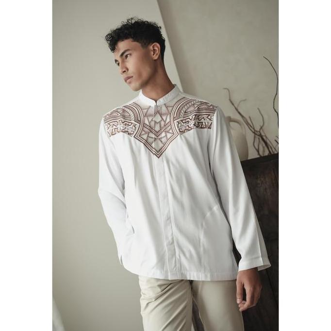 LARUSSO Kemeja Koko Bordir Lengan Panjang Pria  - White Maroon