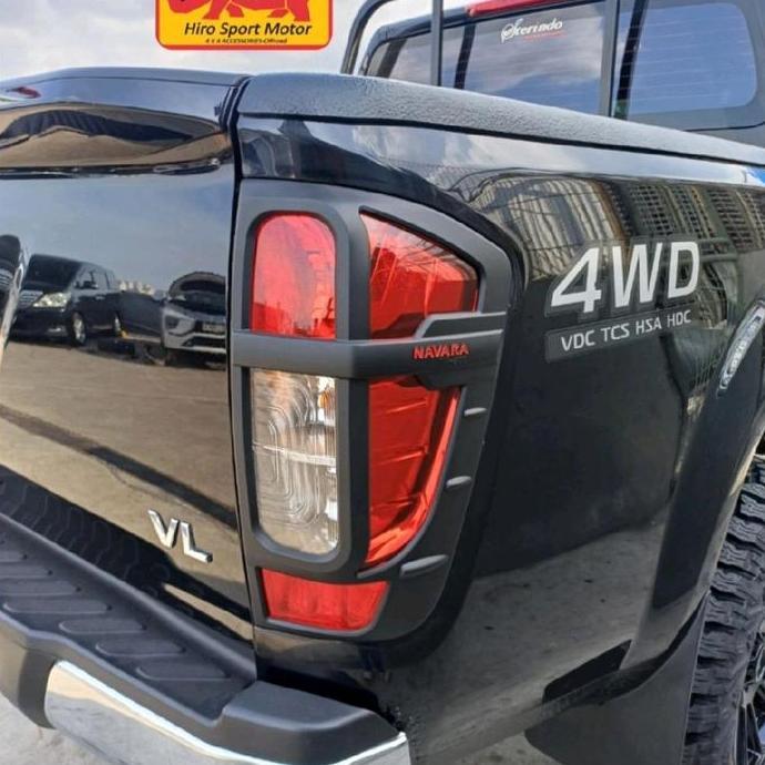 Promo Garnis Cover Lampu Stop Lamp Belakang Nissan Navara Np300