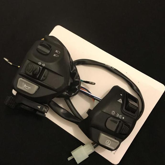 SAKLAR KANAN-KIRI AEROX PNP MIO