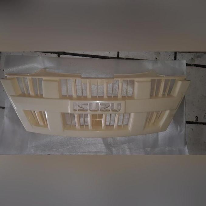 Grill Radiator Isuzu Panther Kapsul Ls Lv Smart Touring