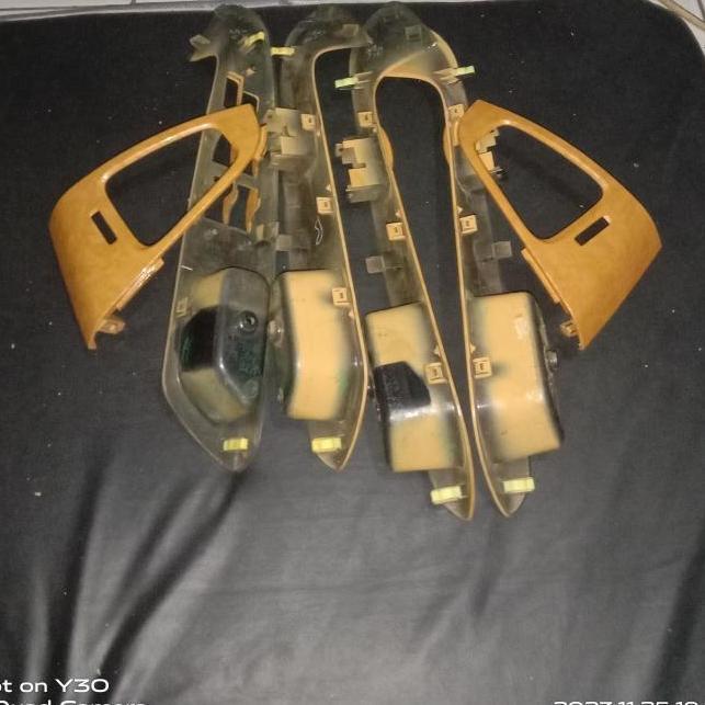 Panel Wood Innova 2005-2011 Original Motif Kayu  Sale