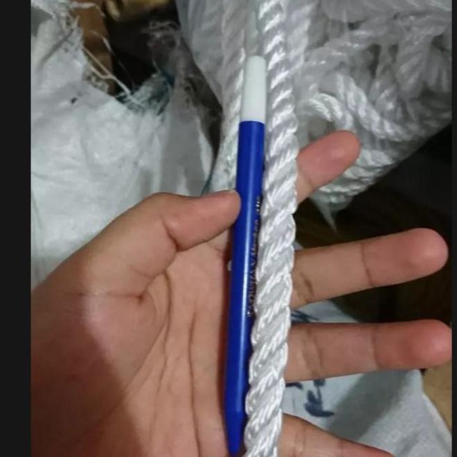 tali tambang nilon 10 mm 1 roll