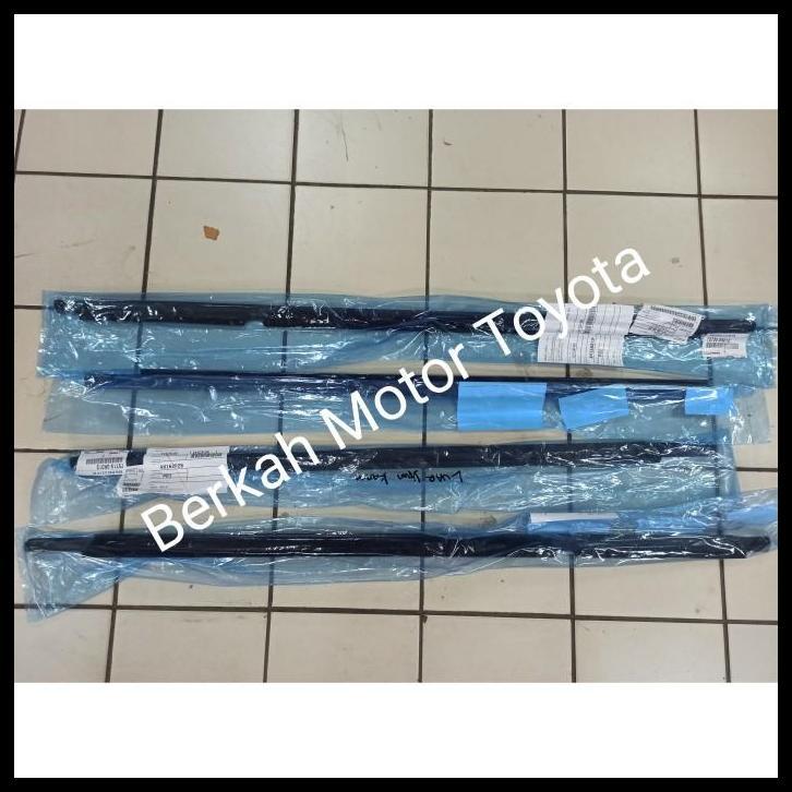 GRATIS ONGKIR PELIPIT KARET PINTU KACA LUAR KIJANG INNOVA 2012 2013 2014 2015 