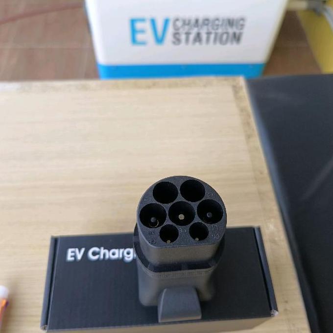 Adapter GBT to 220VAC V2L GBT Discharge untuk Wuling EV